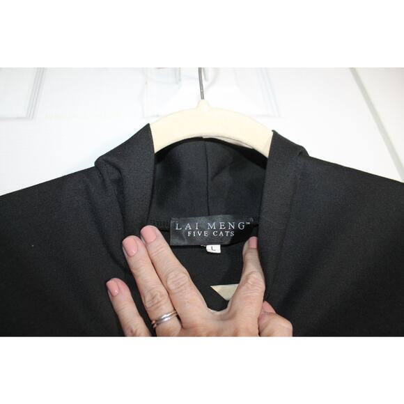 Lai Meng Five Cats Black Dress w/ Red Floral Embroidery sz L - Picture 4 of 4